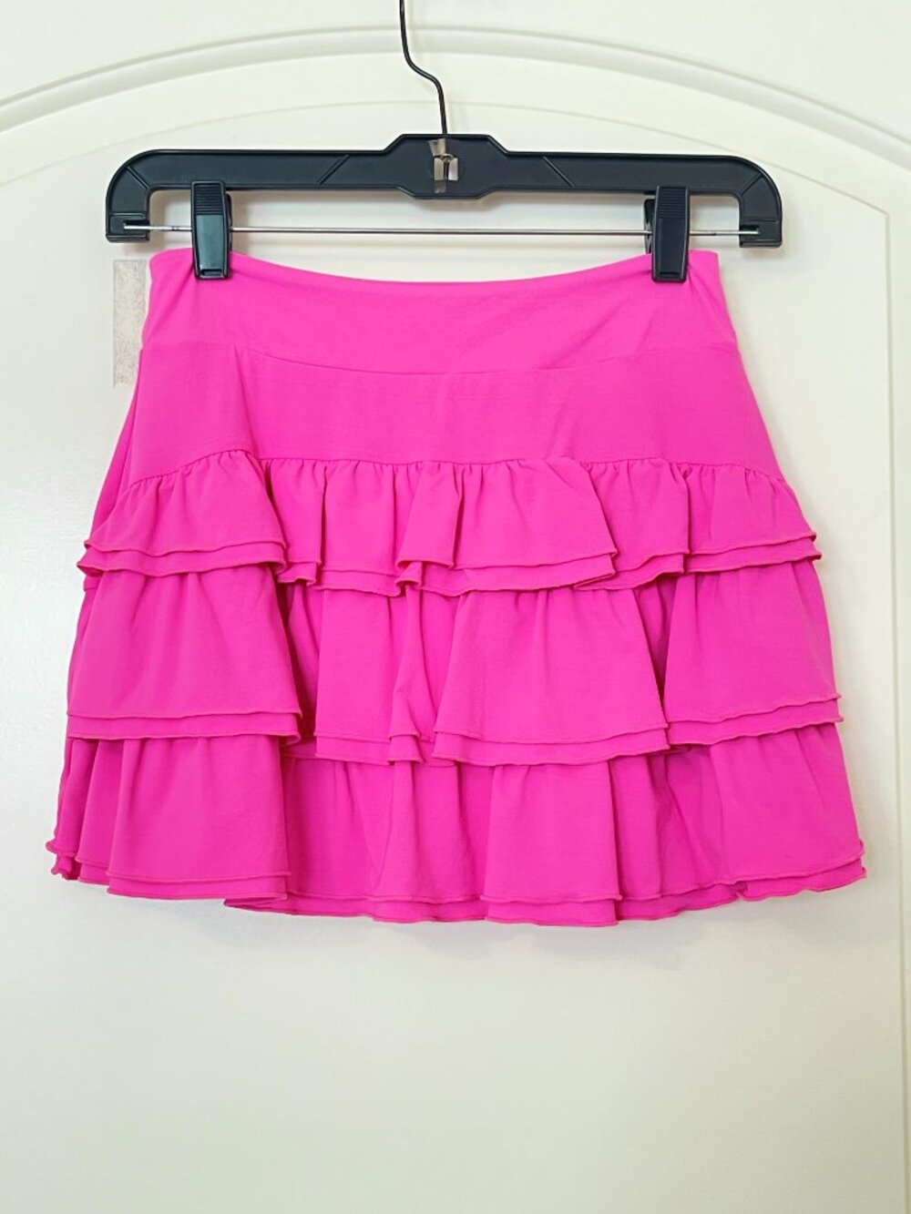 New Lilly Pulitzer Luxletic Emalee Skort Skirt Shorts Raz Berry Fuchsia Pink XS